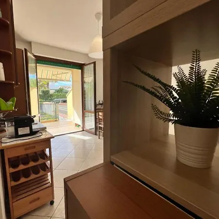 Holihome_colombo - Open Space, 100m Dal Mare! شقة *